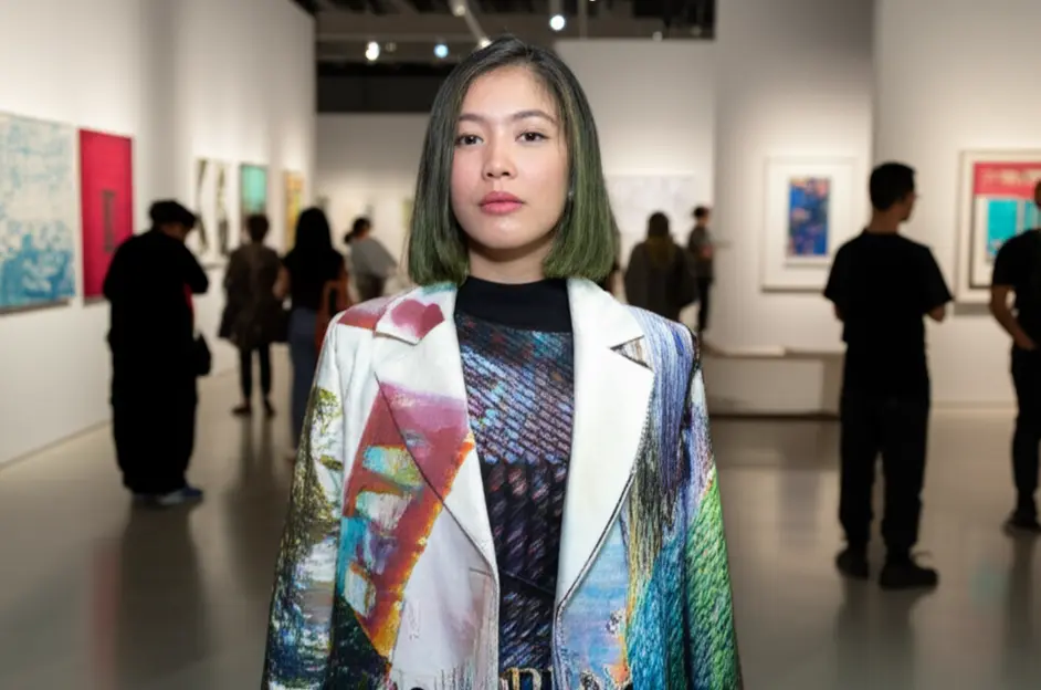 Desain Baju Satuan Custom untuk Koleksi Seni Interaktif: Pikat Pecinta Art-Wear Jakarta
