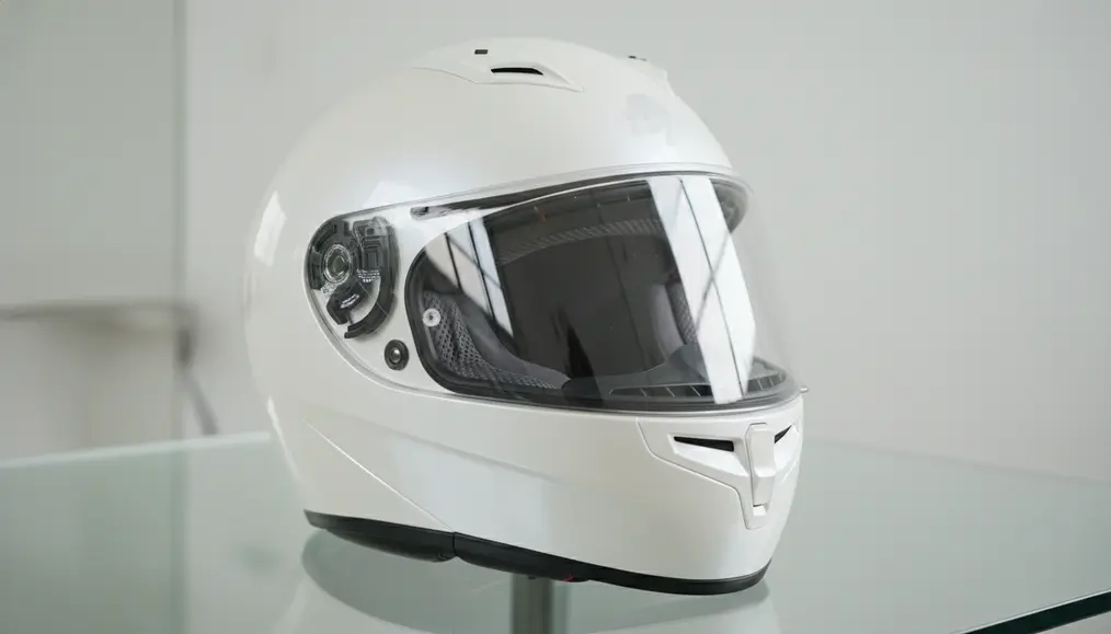 Perbedaan Cuci Helm Biasa dengan Deep Cleaning: Mengapa Deep Cleaning Pilihan Terbaik?