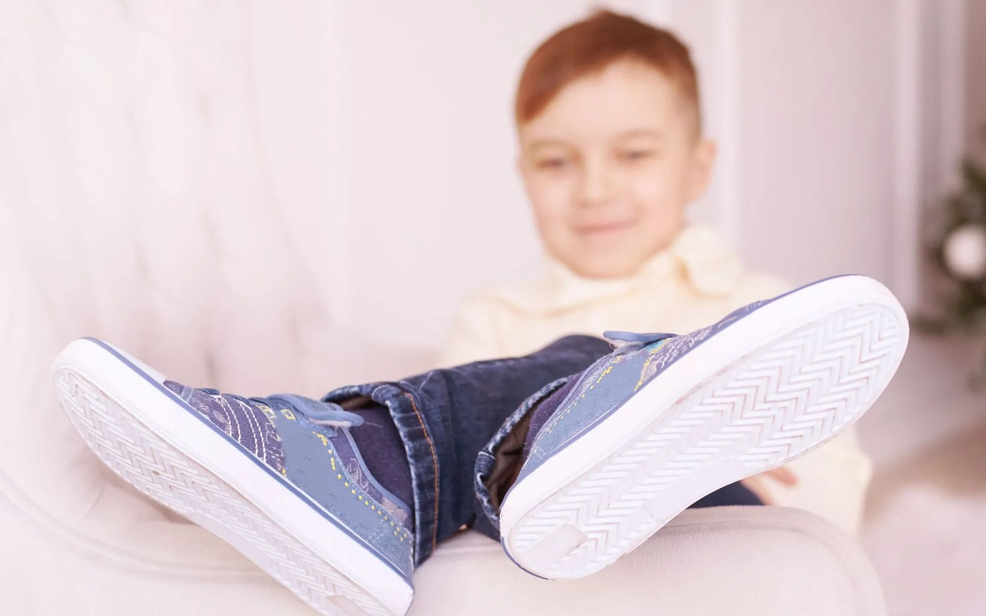 Tips Ganti Outsole Sepatu Anak agar Tetap Awet dan Aman untuk Bermain!