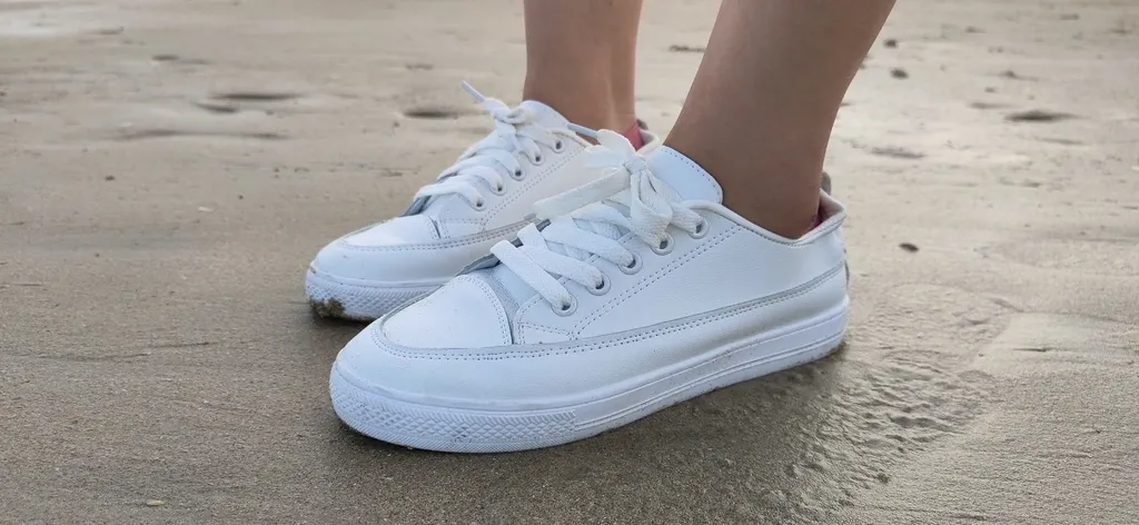 Cara Mencuci Sepatu Putih